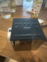 Sony Radiowecker mit Projektion, schwarz