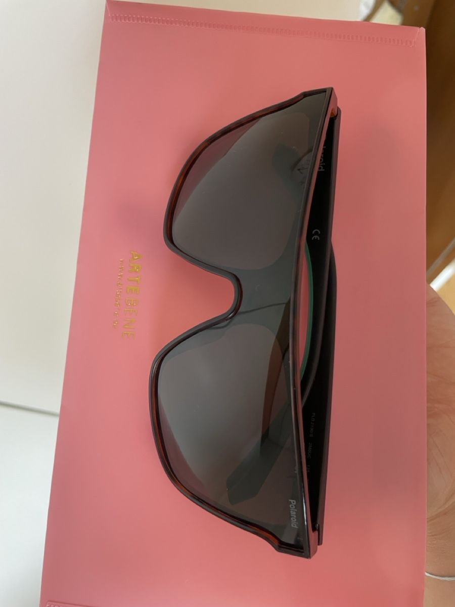 Polaroid Occhiali & Lenti: Polaroid Sonnenbrille Unisex – Usato da Kloten venduto da simones.thriftshop