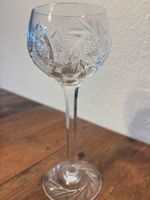 Klares geschliffenes Kristallglas