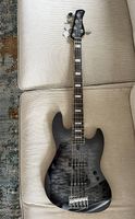 Sire Marcus Miller V9 Swamp Ash 5  Fretless  2nd Gen