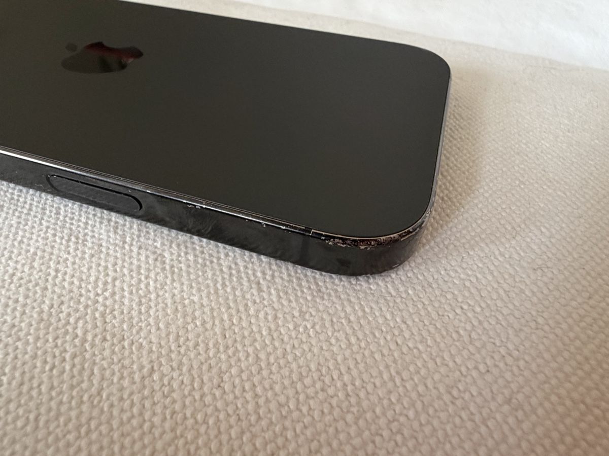 Apple Portables: iPhone 16 Pro 128 GB – D'occasion à Zürich par User-nn-126 3