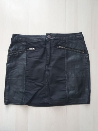 Gothic Kunstlederock Gr 36 *neuwertig* v. H&M