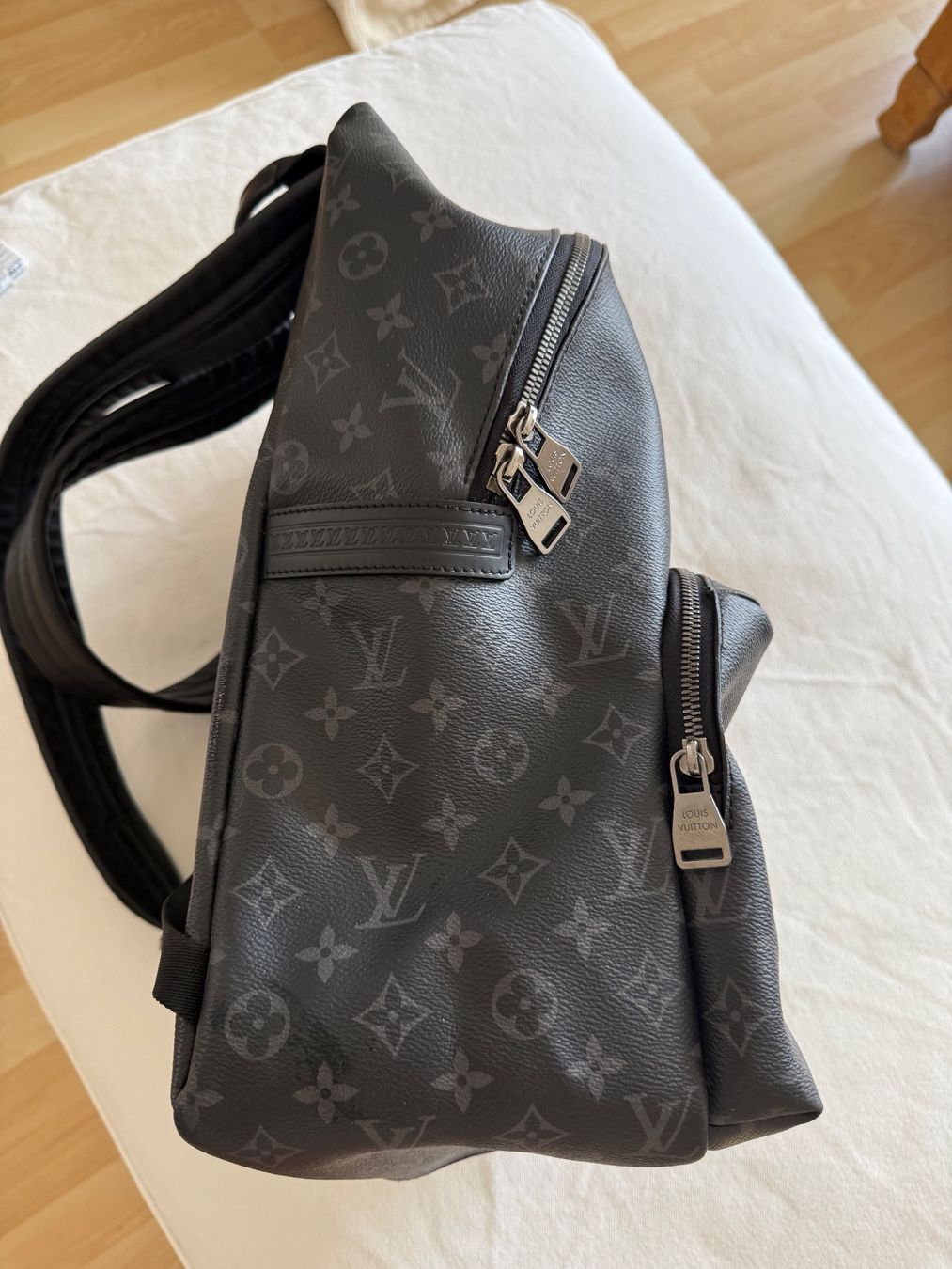 Louis Vuitton Zaini: Louis Vuitton Discovery Rucksack PM Monogram Canvas- wie neu – Usato da Zermatt venduto da lau_97kp 1
