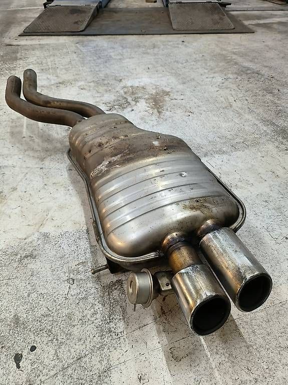 Auspuffanlagen: BMW E46 330Ci Endschalldämpfer – Gebraucht aus Sulgen von srtmitch 1