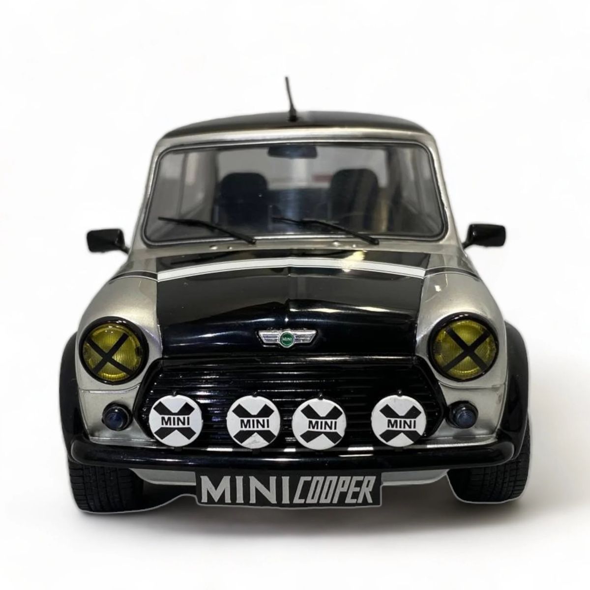 Cooper Modellini d'auto: MINI COOPER SPORT 1998 MASSSTAB 1:18 – Nuovo e nell'imballaggio originale da Erlenbach i. S. venduto da MB-Next-Level 1