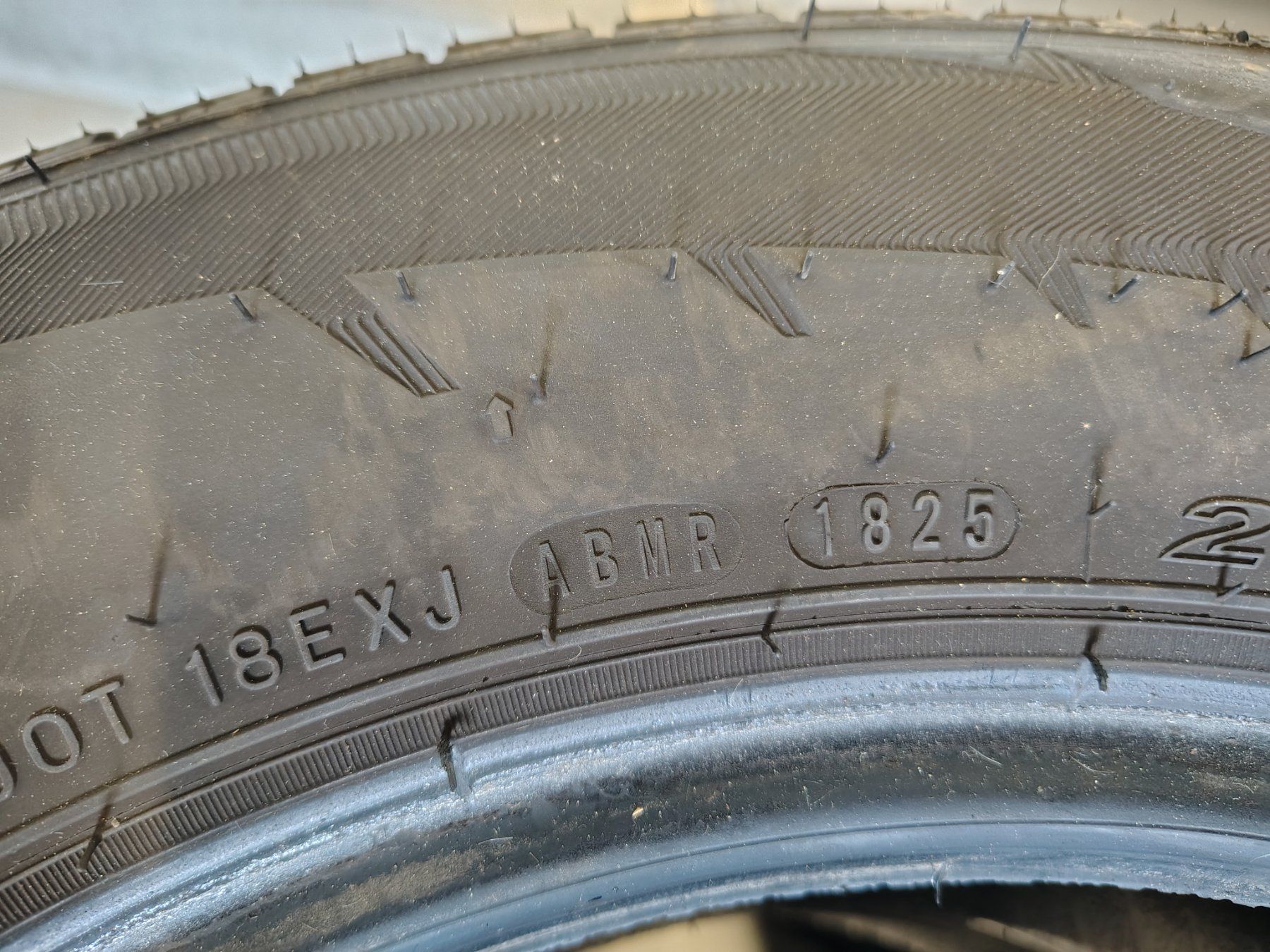 Nexen Pneumatici & Ruote complete: Winterreifen 225/65 R16C – Usato da Neudorf venduto da BurkiLU 3