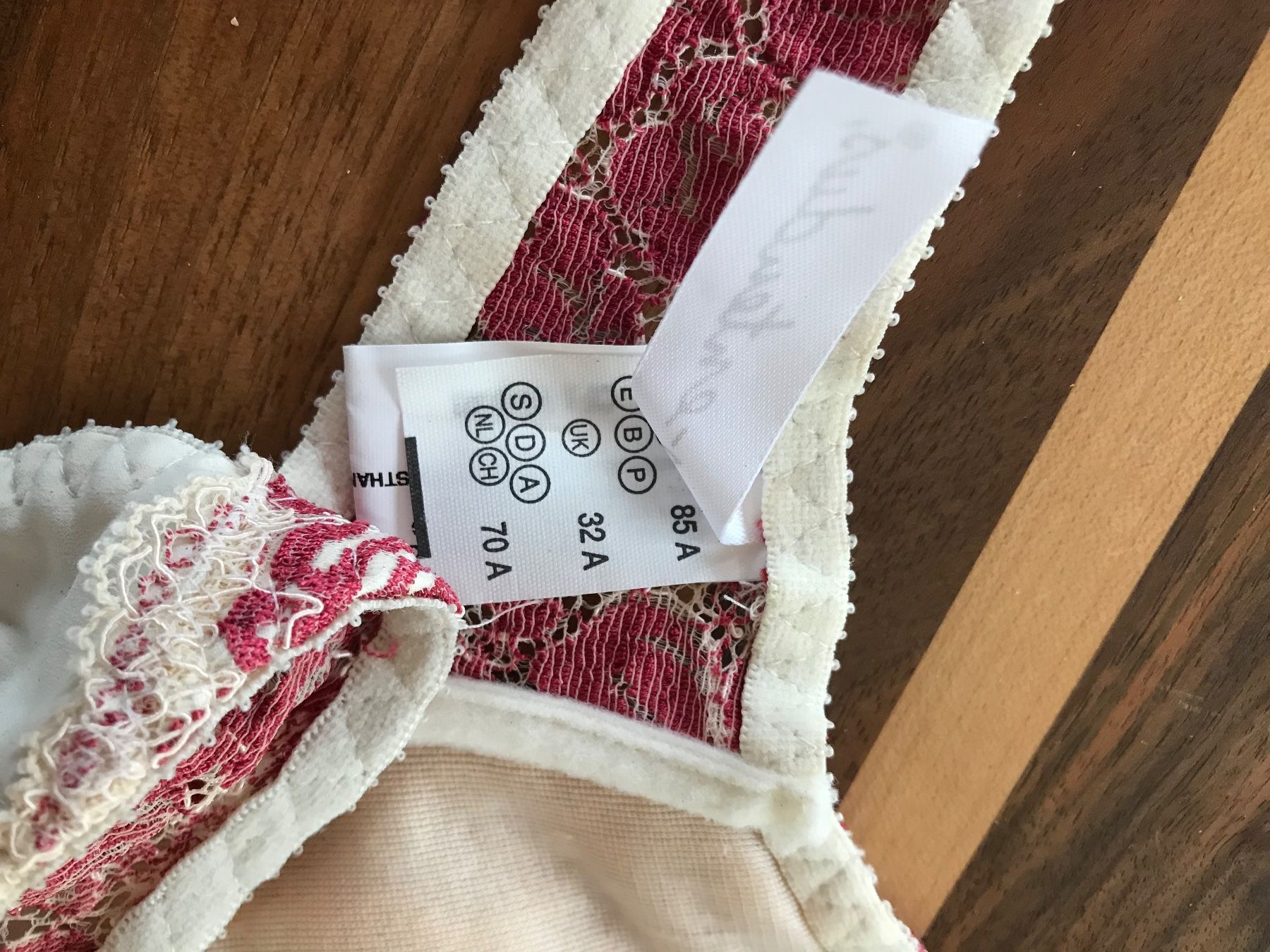 Altra biancheria intima: Zweifarbiges Spitzen- BH-Set Balconnet Slip – Nuovo (secondo la descrizione) da Alpnach Dorf venduto da marvo 5