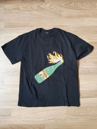 T-shirt Kneecap