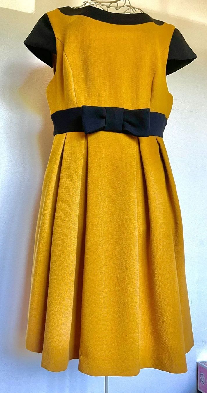 Asos Vestiti: ASOS Sommer-Herbst Damenkleid – Usato da Kilchberg ZH venduto da Suisse500 1