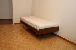 Einzelbett