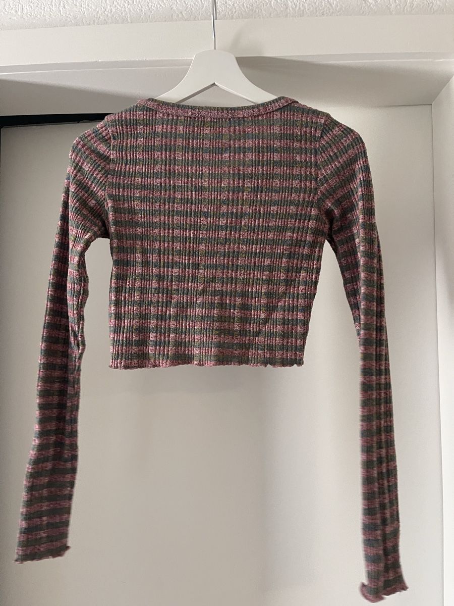 Pull&Bear Tops: Langarm crop top – Gebraucht aus Bern von jeh0815 1