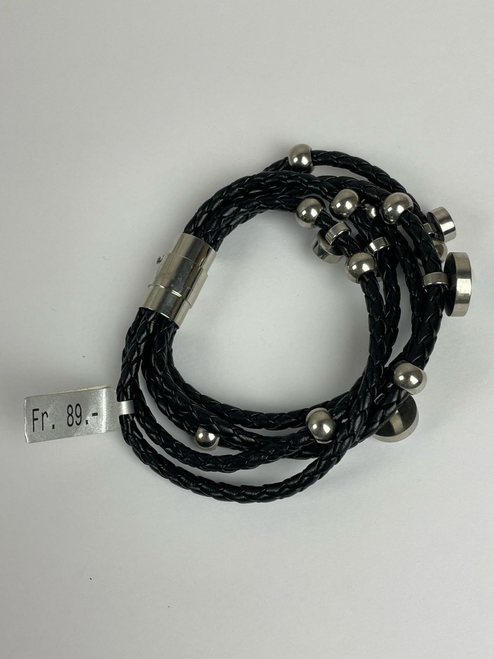 Bracciali & Braccialetti: Schickes Lederarmband mit Magnetverschluss – Nuovo e nell'imballaggio originale da Wängi venduto da LiqKojote 1