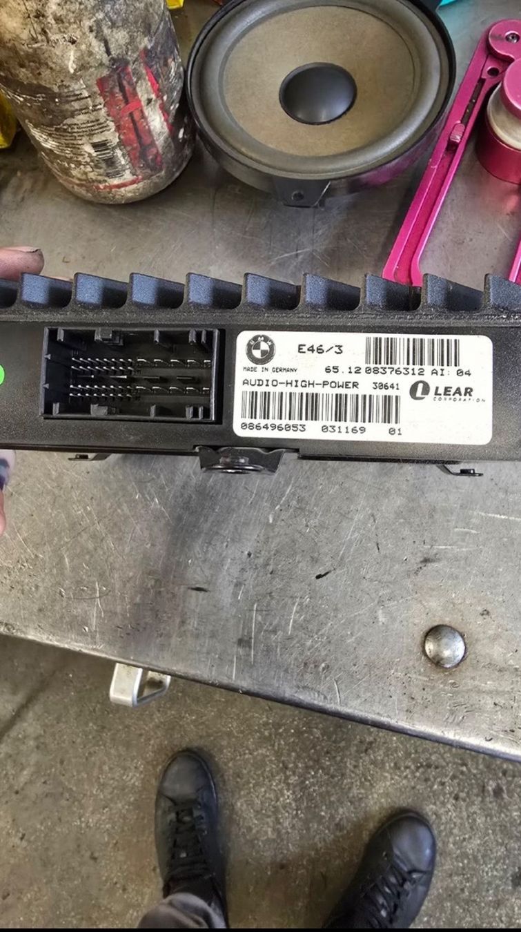Amplificatori: Original Bmw e46 Verstärker – Usato da Kleindietwil venduto da Erybery