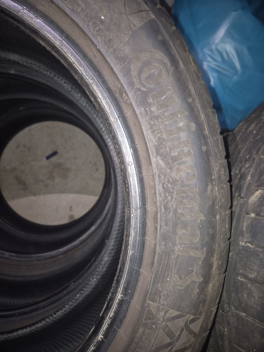 Pneumatici & Ruote complete: Pneu 225/50/R17 Continental – Usato da Grosshöchstetten venduto da car_lg2b