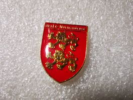 Ansteckpin 10: Nesle Normandeuse