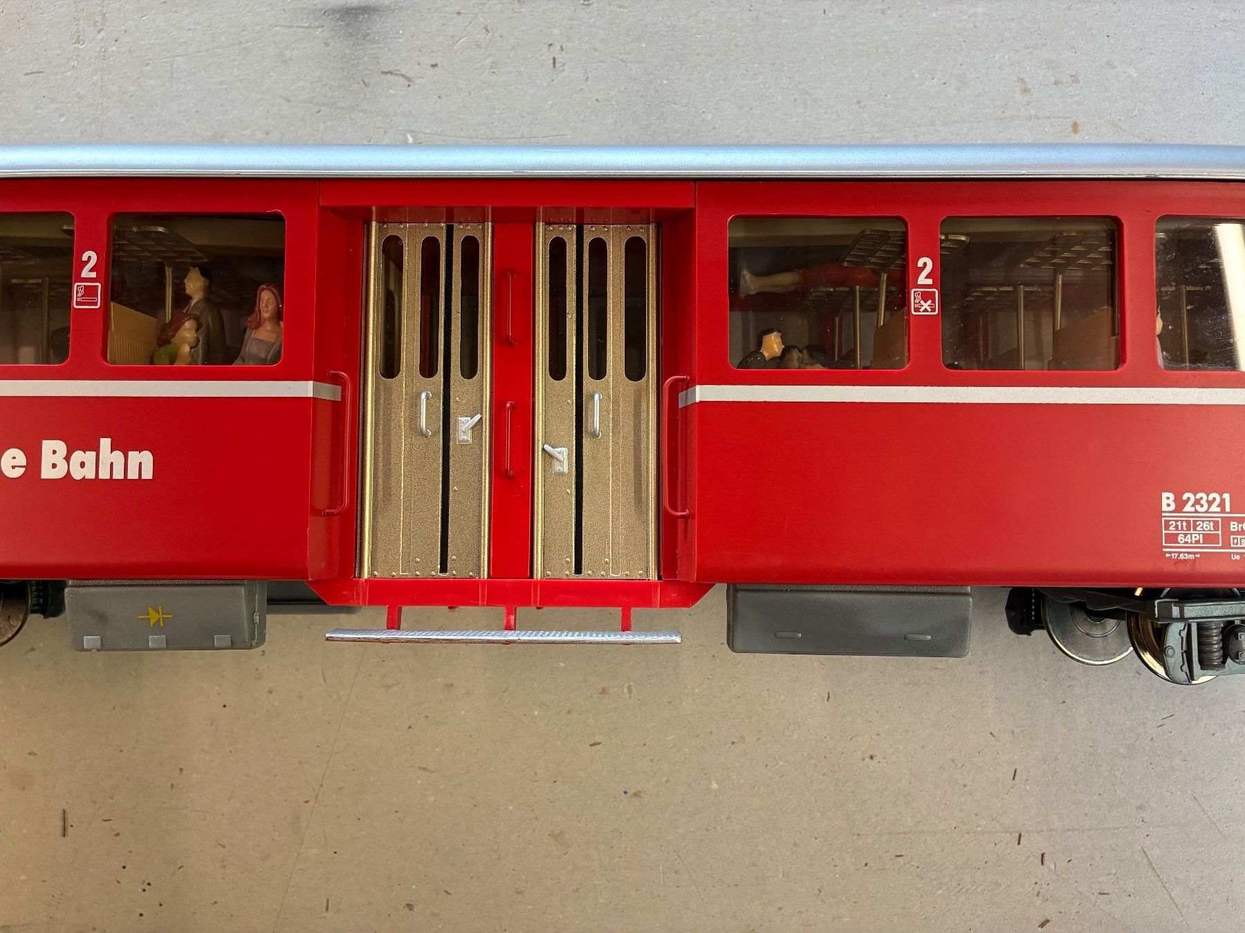 Modellini di ferrovie: Kiss Personenwagen – Usato da Mirchel venduto da Maeck3 2