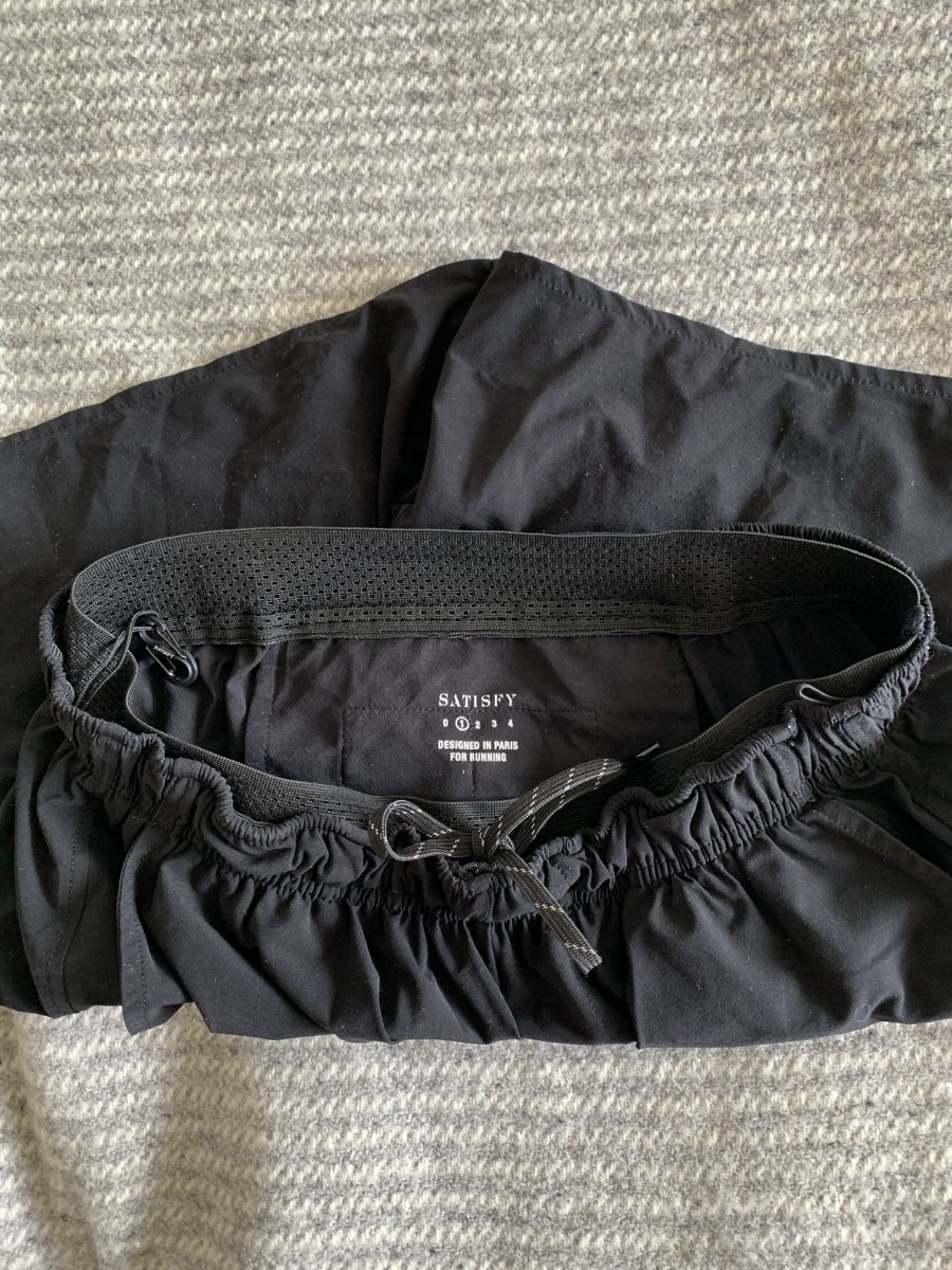 Satisfy Pantaloni: Satisfy Running Shorts Black Size 1 – Usato da Oberengstringen venduto da super-soft-focus 4