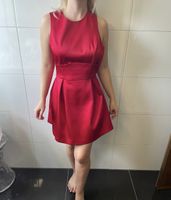Rotes Kleid 