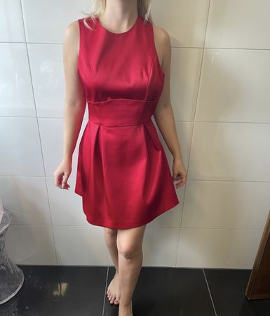 Rotes Kleid 