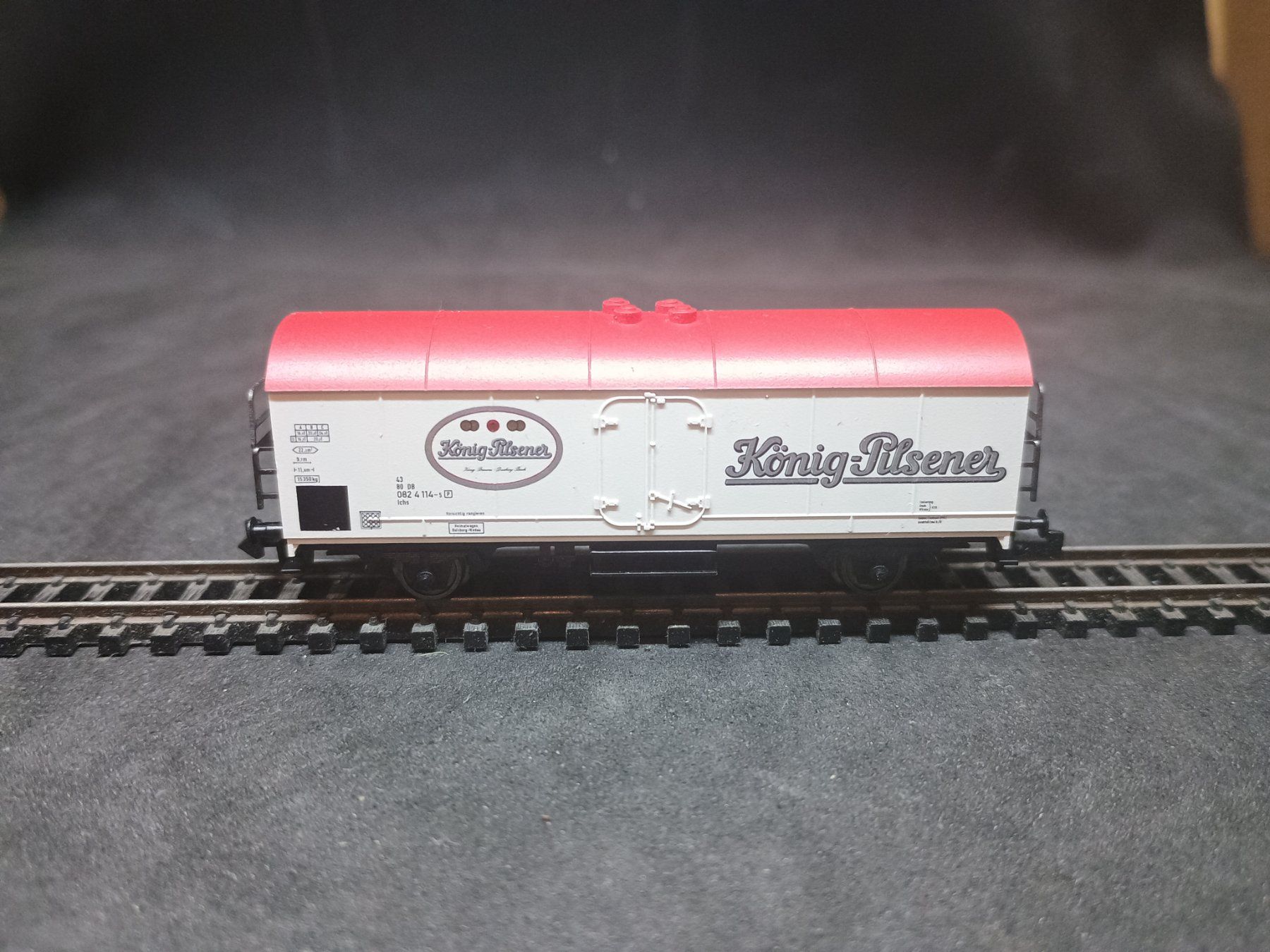Fleischmann Modellini di ferrovie: Spur N Fleischmann "König Pilsner" Bierwagen – Usato da Bätterkinden venduto da hob_6b8x