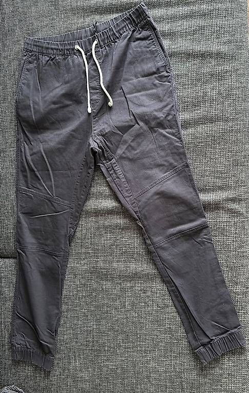 Pantaloni: Hose mit Gesässtaschen – Usato da Reinach BL venduto da 06lohifushi13