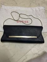 Elegante Guess Clutch - Perfekt für den Ausgang!✨
