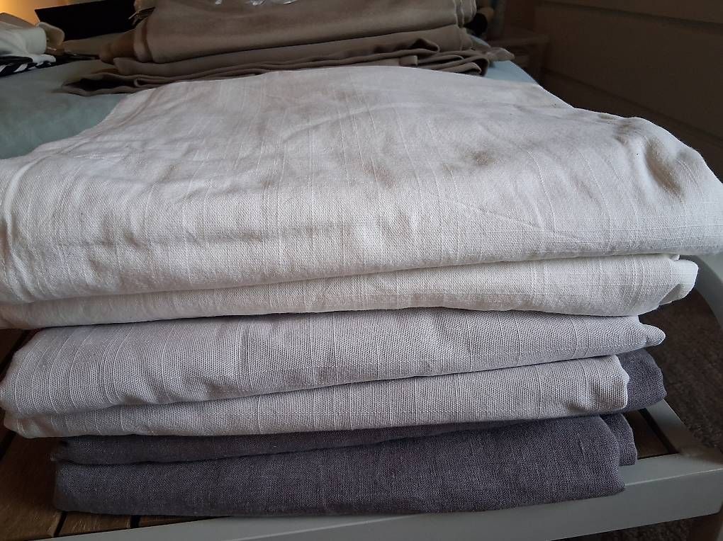 Tende: Rideaux gris clair 140x300cm – Usato da Corcelles-le-Jorat venduto da Fashion_Unfold 1