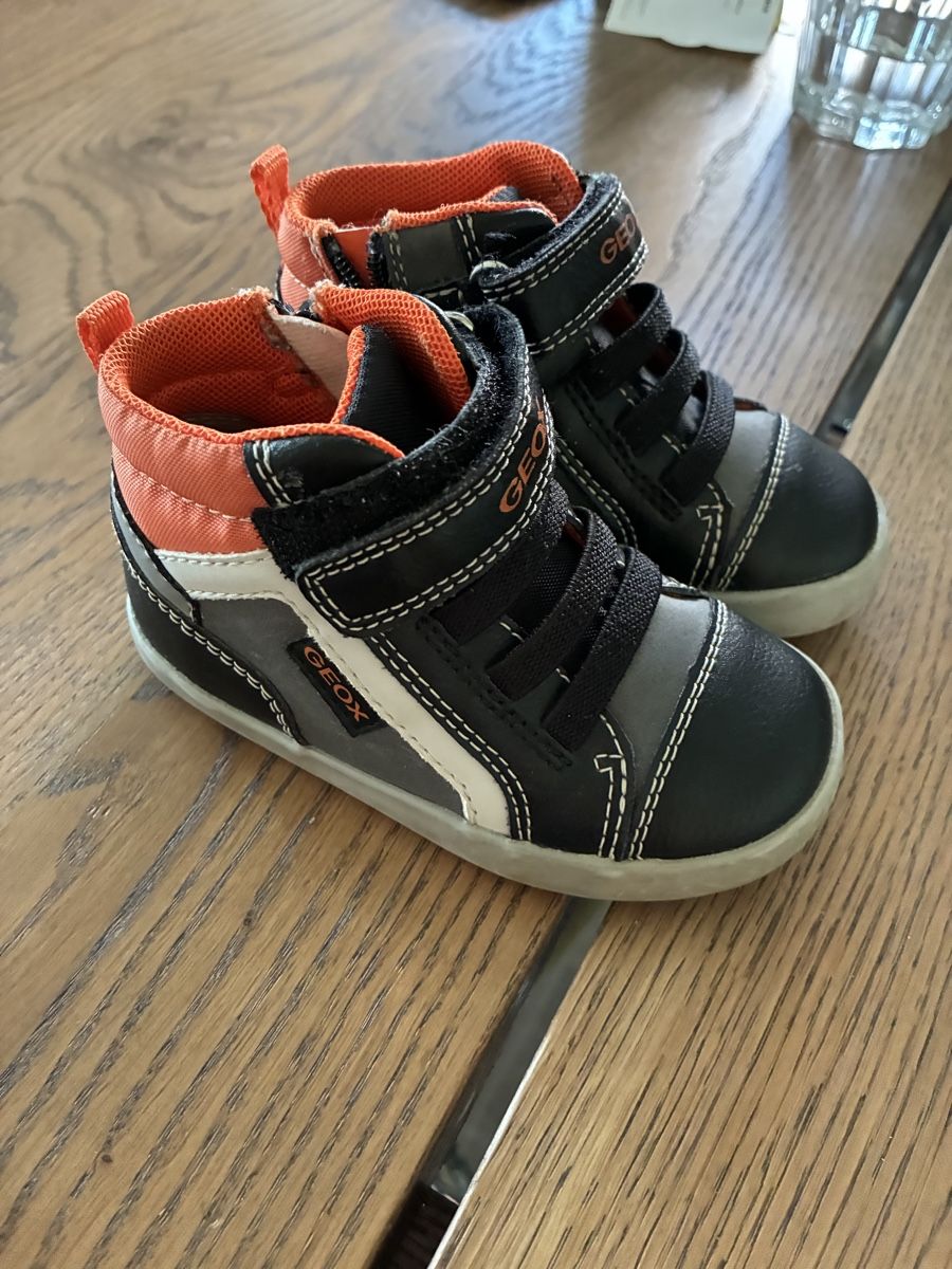 Geox Scarpe per ragazzi: Geox Schuhe Grösse 22  – Usato da Saland venduto da Francyherrera 1