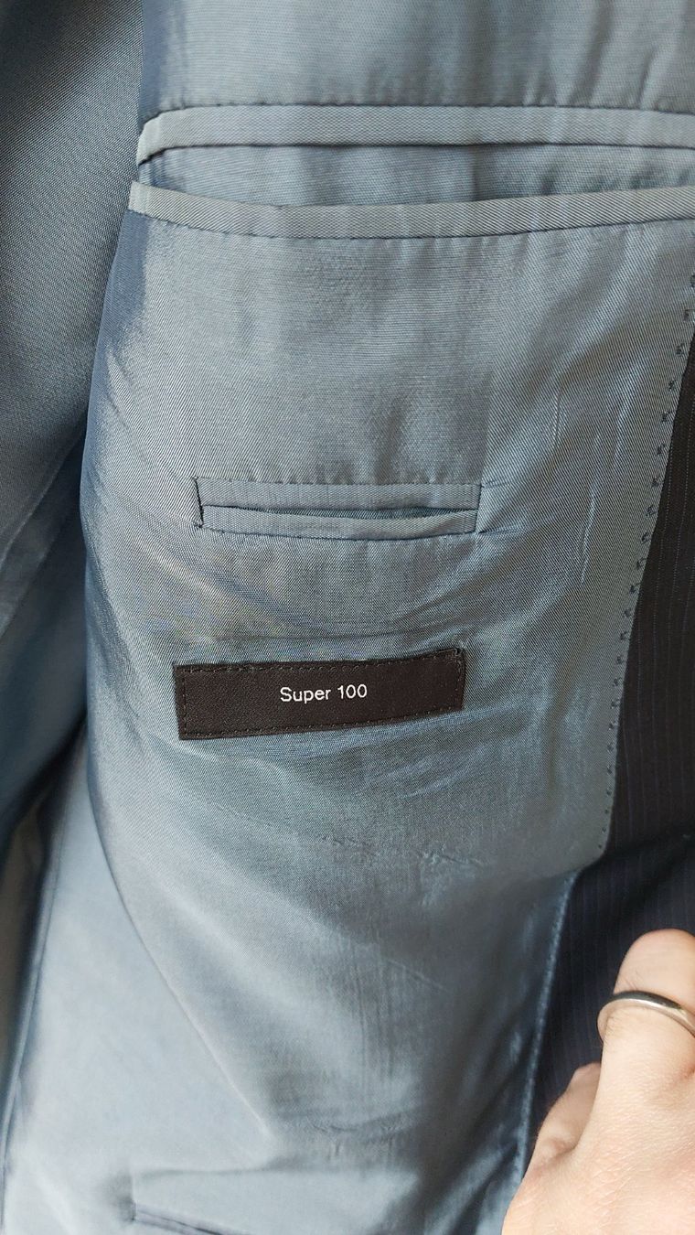 Anzüge: Hugo Boss Herren-Anzug, Grösse 110 – Gebraucht aus Meilen von exi 4