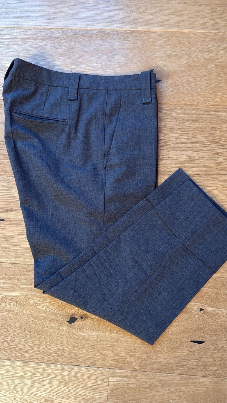 Brunello Cucinelli Pantaloni: Original Brunello Cucinelli Hose, Gr. Ital. 46 – Nuovo (secondo la descrizione) da Reigoldswil venduto da benja01