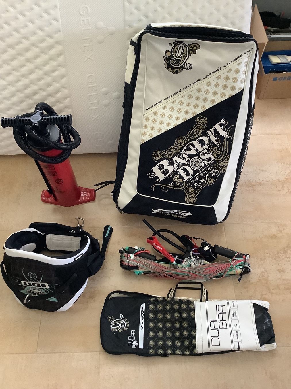 Aquilone: Kite Bandit DOS 9 m2 – Usato da Seuzach venduto da peli543