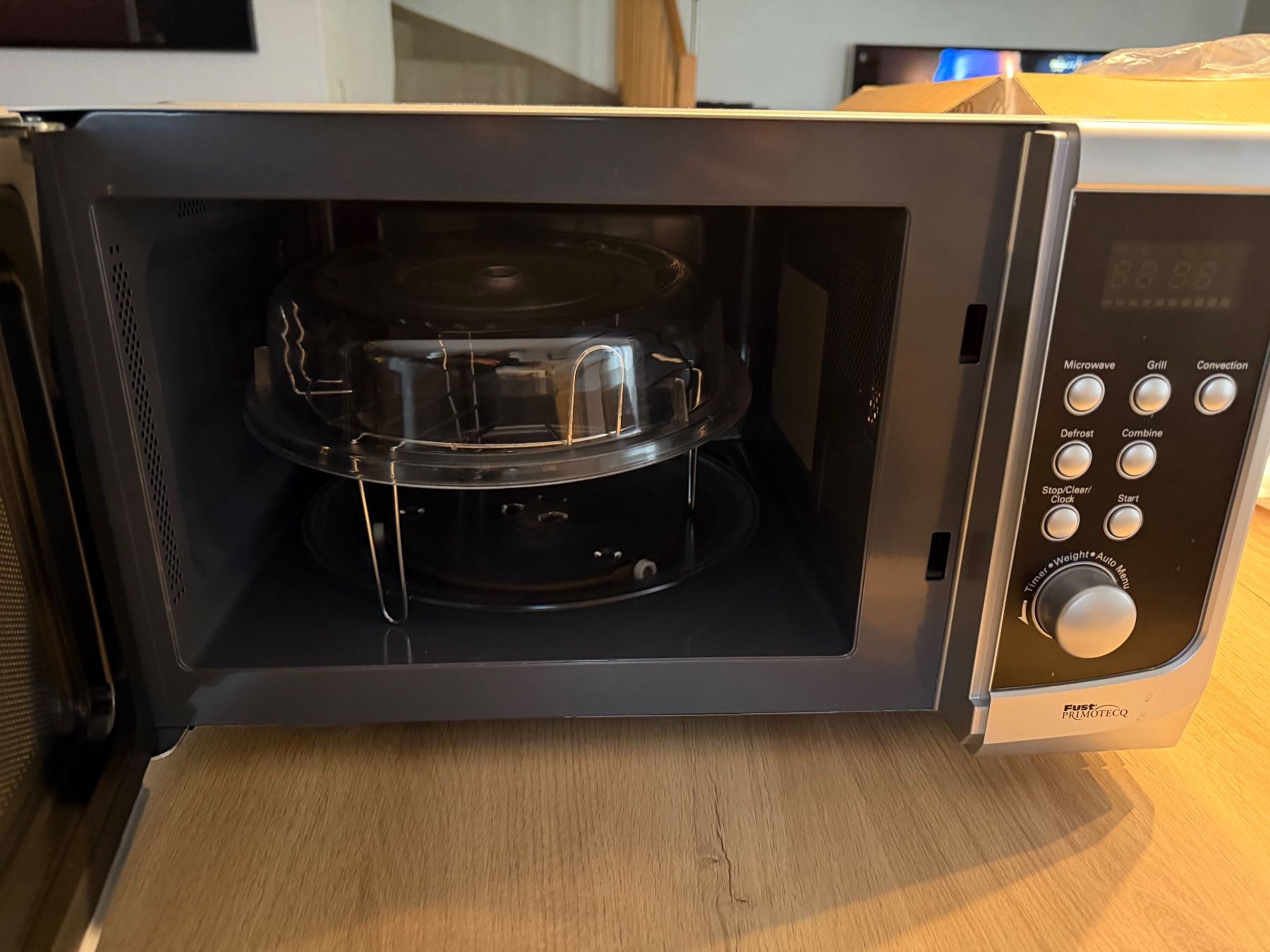Primotecq Backöfen: Four à micro-ondes Fust Primotecq MW 6823 Combi – Neu und originalverpackt aus Veyrier von ren_5ctl 5