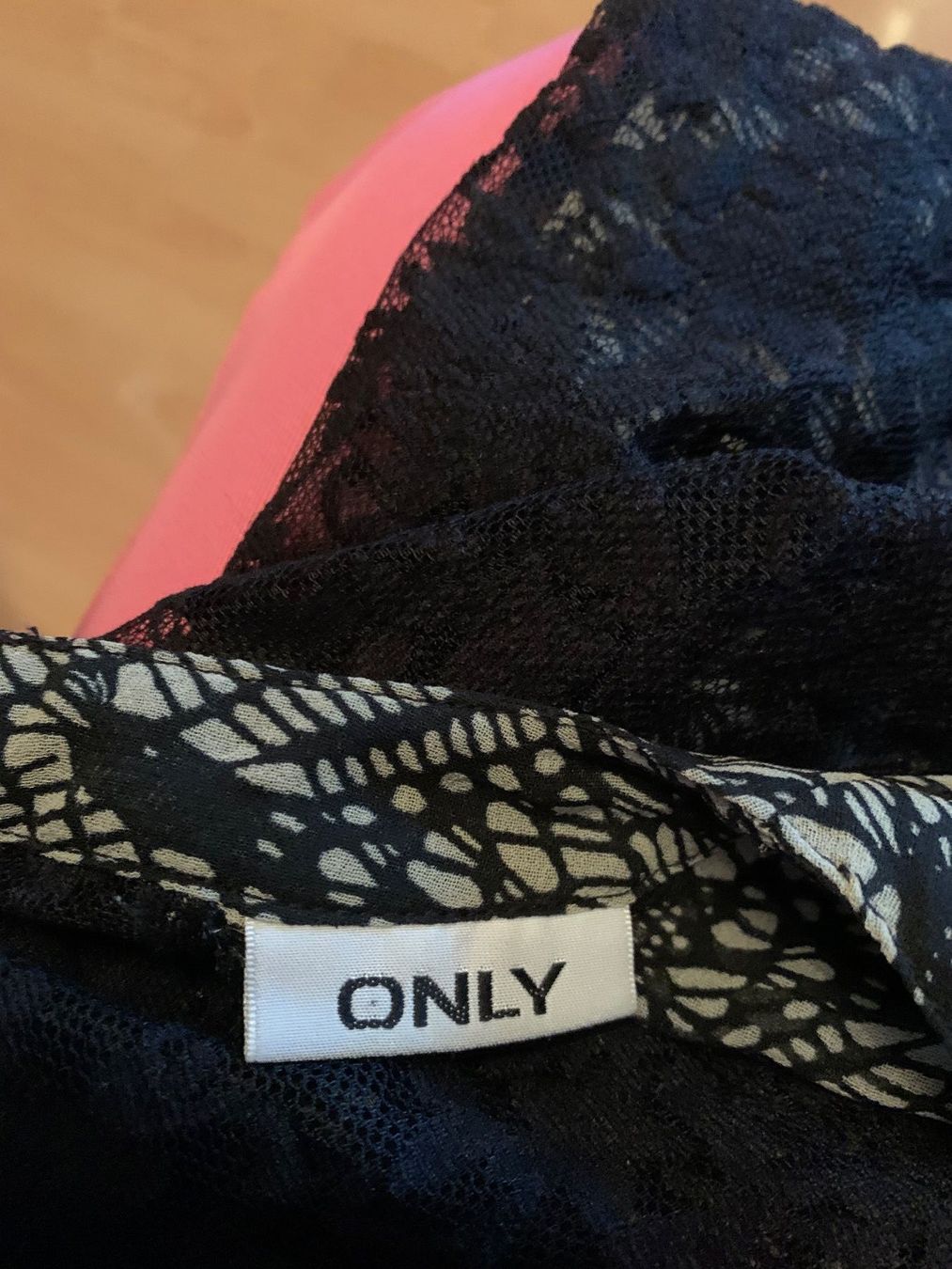 Only Top: Joli haut Only transparent t. S – Usato da MEYRIN venduto da Gwendo10 2