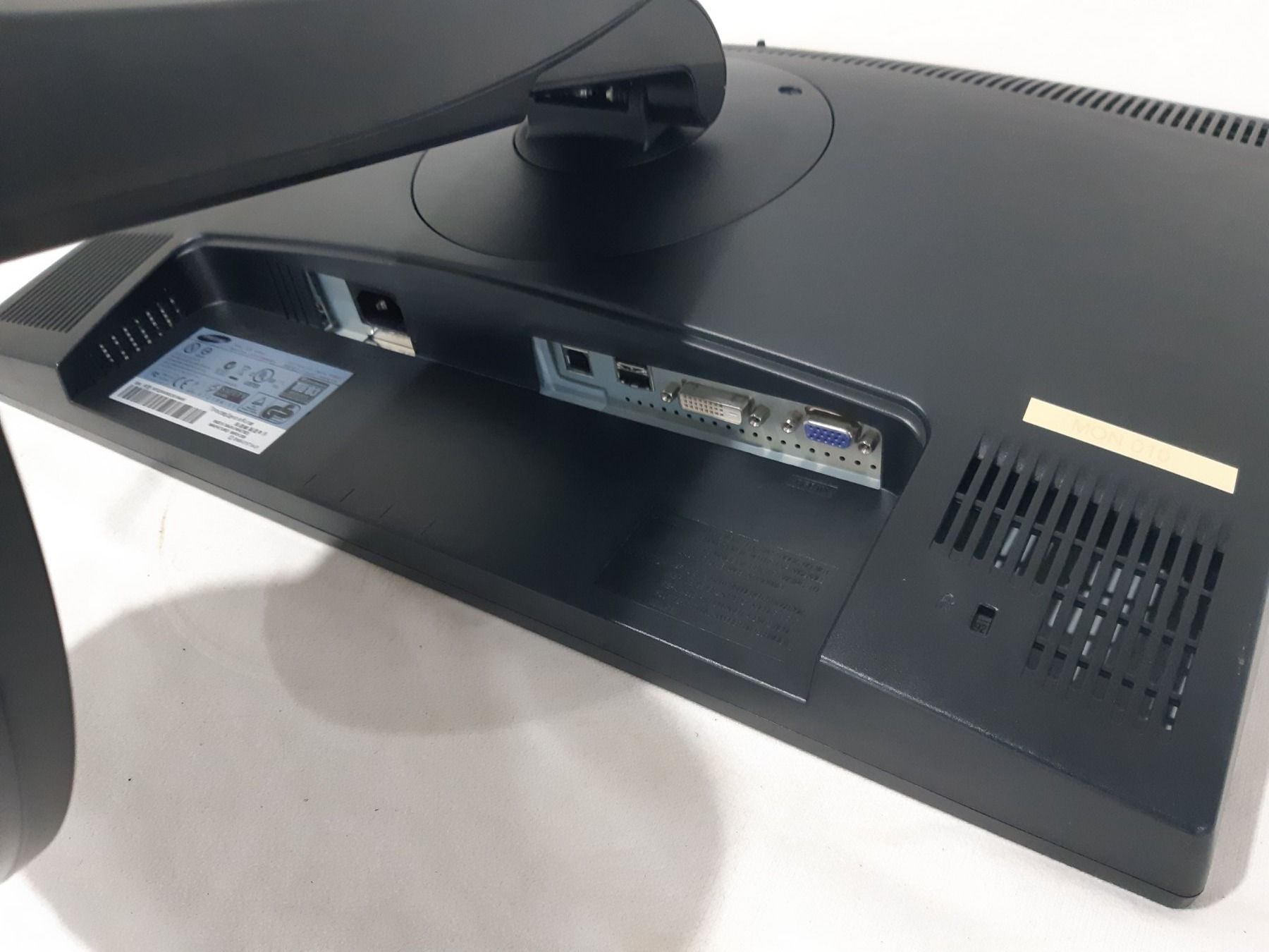 Samsung Monitor: Monitor SyncMaster Samsung 2243QW – Usato da Rheinau venduto da profitronic.shop 5