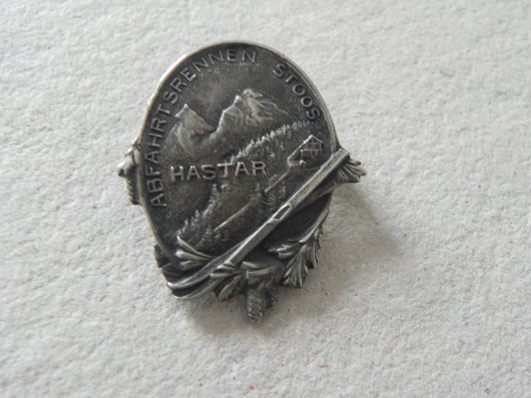 Broches & Aiguilles: Abzeichen Stoos Ski Abfahrt Rennen 1925 – D'occasion à Siebnen par krimsie