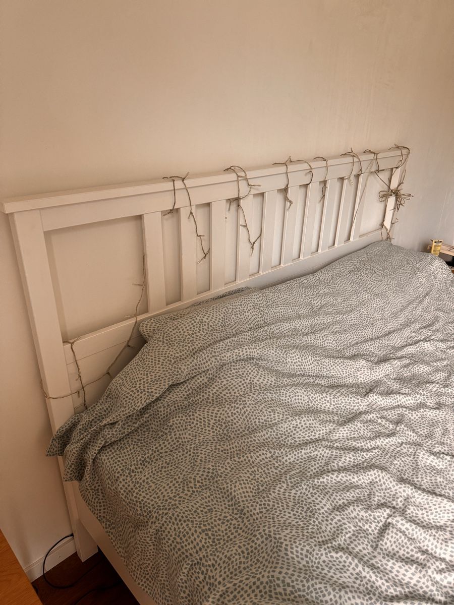 Ikea Betten: Ikea Hemnes Bettgestell 180x200cm – Gebraucht aus Richterswil von Manu55555 1