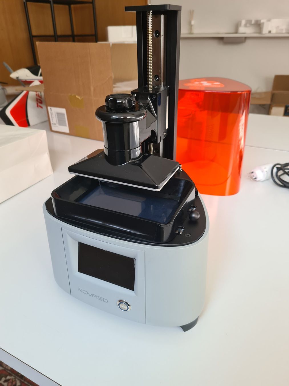 Imprimante 3D: Resindrucker Nova3D von Elfin – D'occasion à Urtenen-Schönbühl par Mgmu135 1