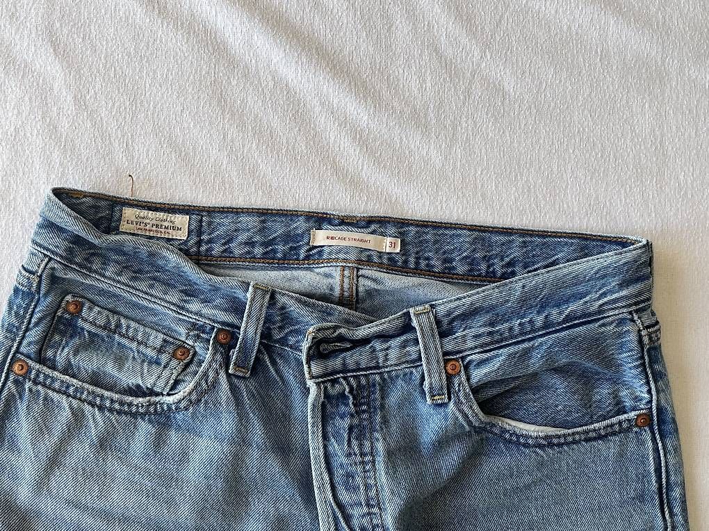 Jeans: Lewis Ribcage Straight Jeans  – Gebraucht aus Niederuzwil von PatriziaKeller76 3