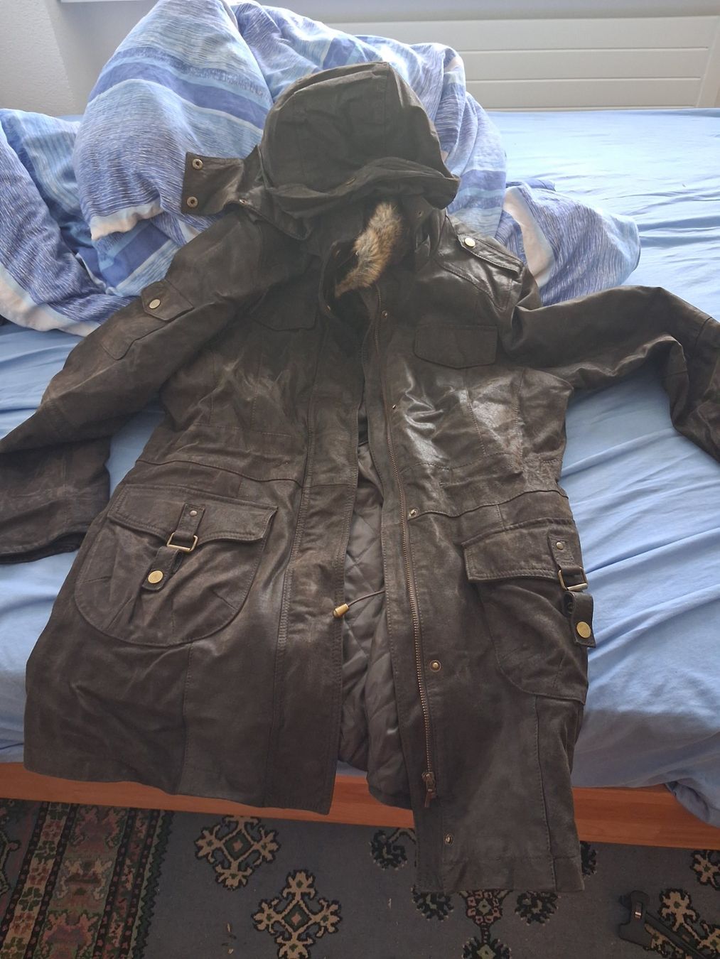 Maddison Jacken: Schwere Lederjacke Maddisen – Gebraucht aus Biel/Bienne von gabiname