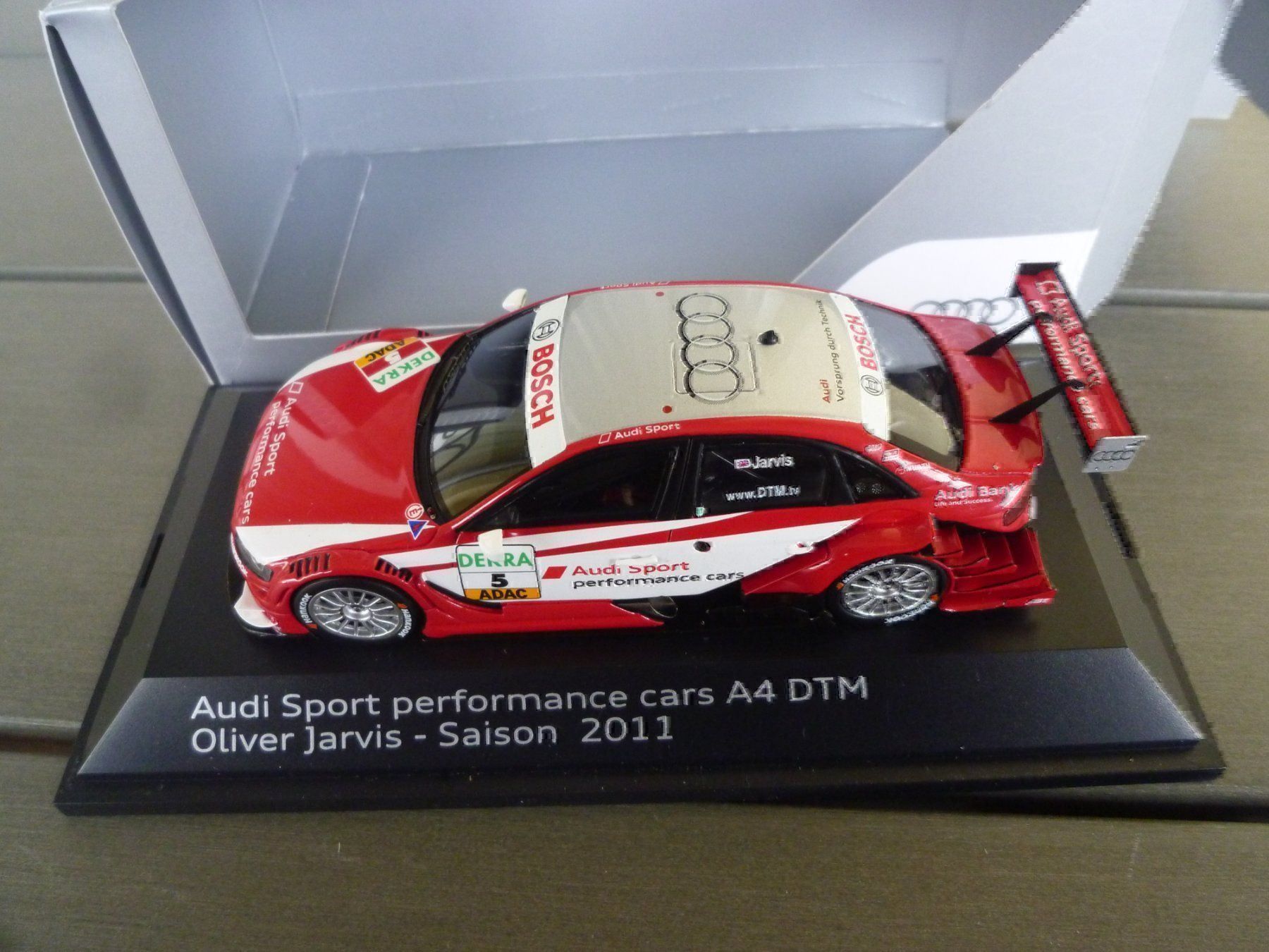 Audi Modellini d'auto: Audi A4 (DTM 2011) – Nuovo e nell'imballaggio originale da Flawil venduto da Imperiosud 5