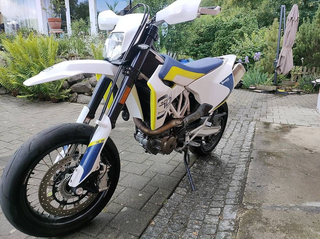Strada: Husquarna Supermoto 701 – Usato da Bichwil venduto da Thogme 2