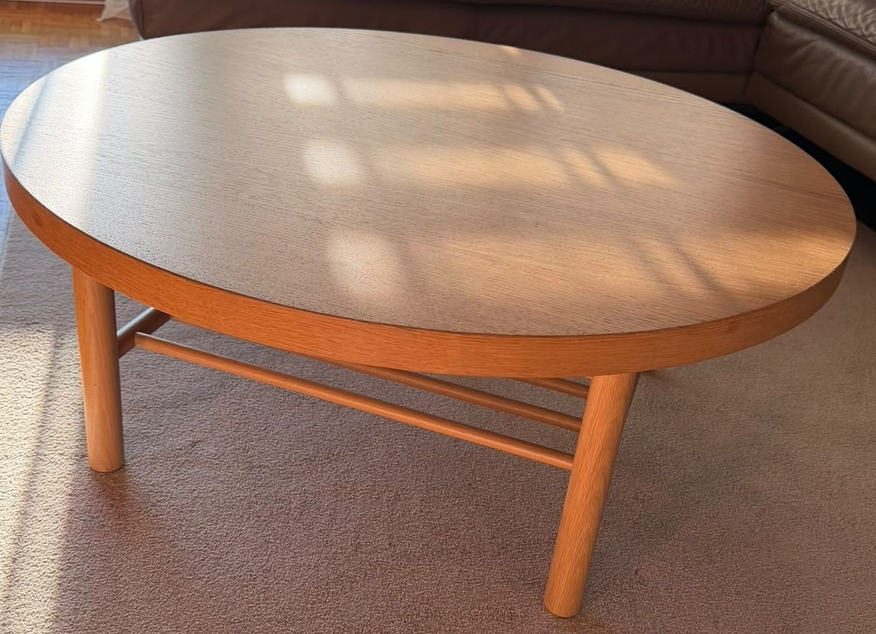 Tavoli: Couchtisch oval Holz hell mit Ablage – Usato da Zürich venduto da RETRO_FEARLESS 2