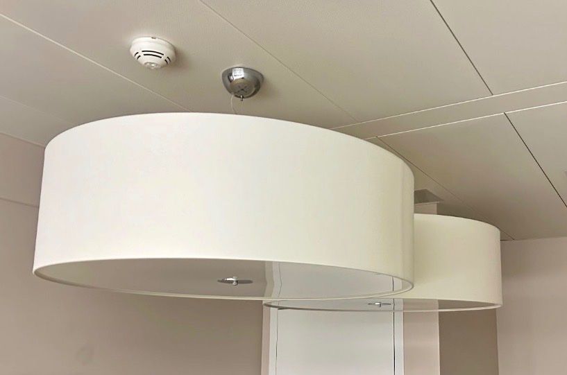 Lampadari & plafoniere: DISCOVOLANTE BAUMWOLLE/POLYESTER PENDELLEUCHTE ab 1.- – Usato da Burgdorf venduto da Malojawind