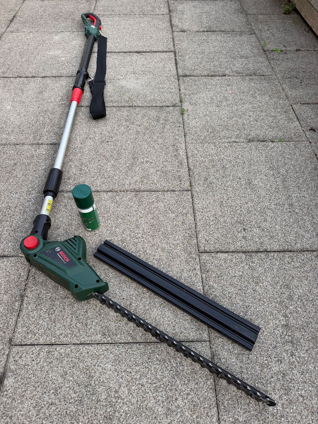 Bosch Tutti gli attrezzi: Bosch UniversalHedgePole 18 Heckenschere gebraucht – Usato da Hombrechtikon venduto da Iona