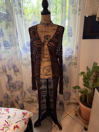 CARDIGAN CROCHET LAURA ASHLEY – MARRON FONCÉ – L/XL NEUF