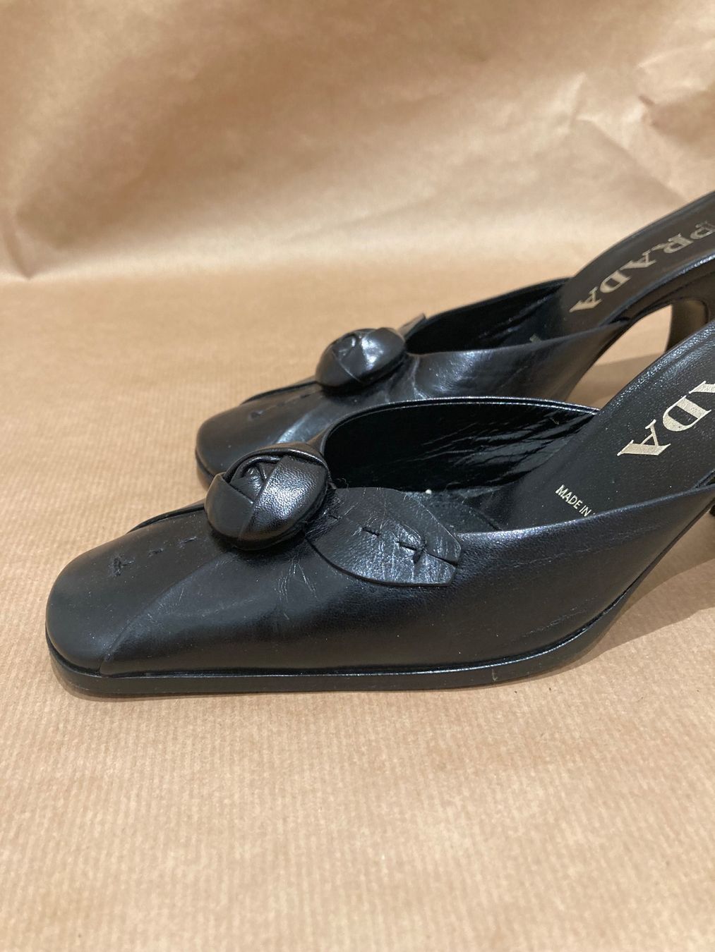 Prada Scarpe da donna: Prada sabot no 35 – Usato da Paradiso venduto da Kayakara 1