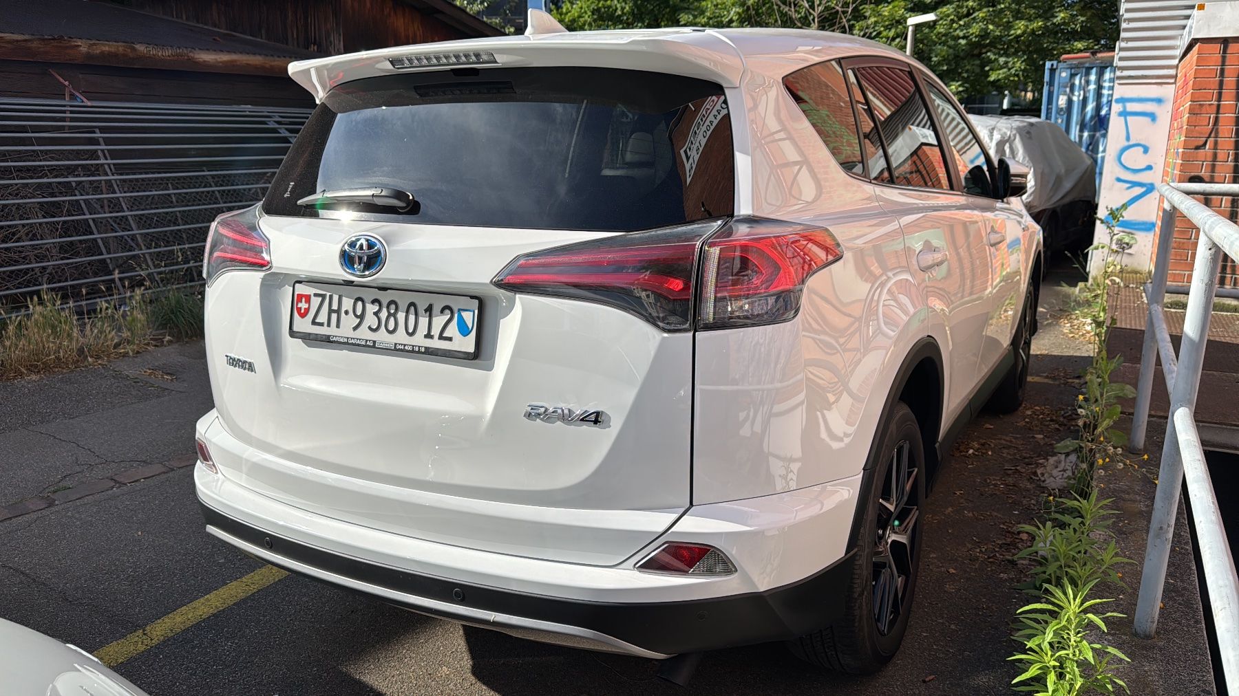 Toyota Autos: Toyota RAV-4 2.5 HSD Style e-CVT – D'occasion à Zürich par efr_k8y9 2