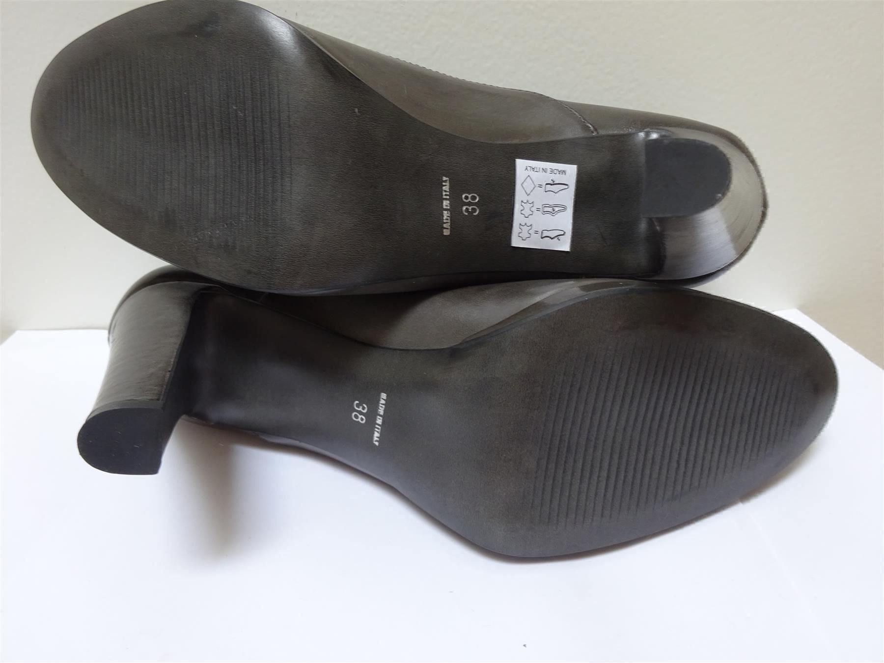 Scarpe da donna: Neue Leder Pumps  - Gr. 38 – Nuovo e nell'imballaggio originale da Zofingen venduto da Justizia_01 2