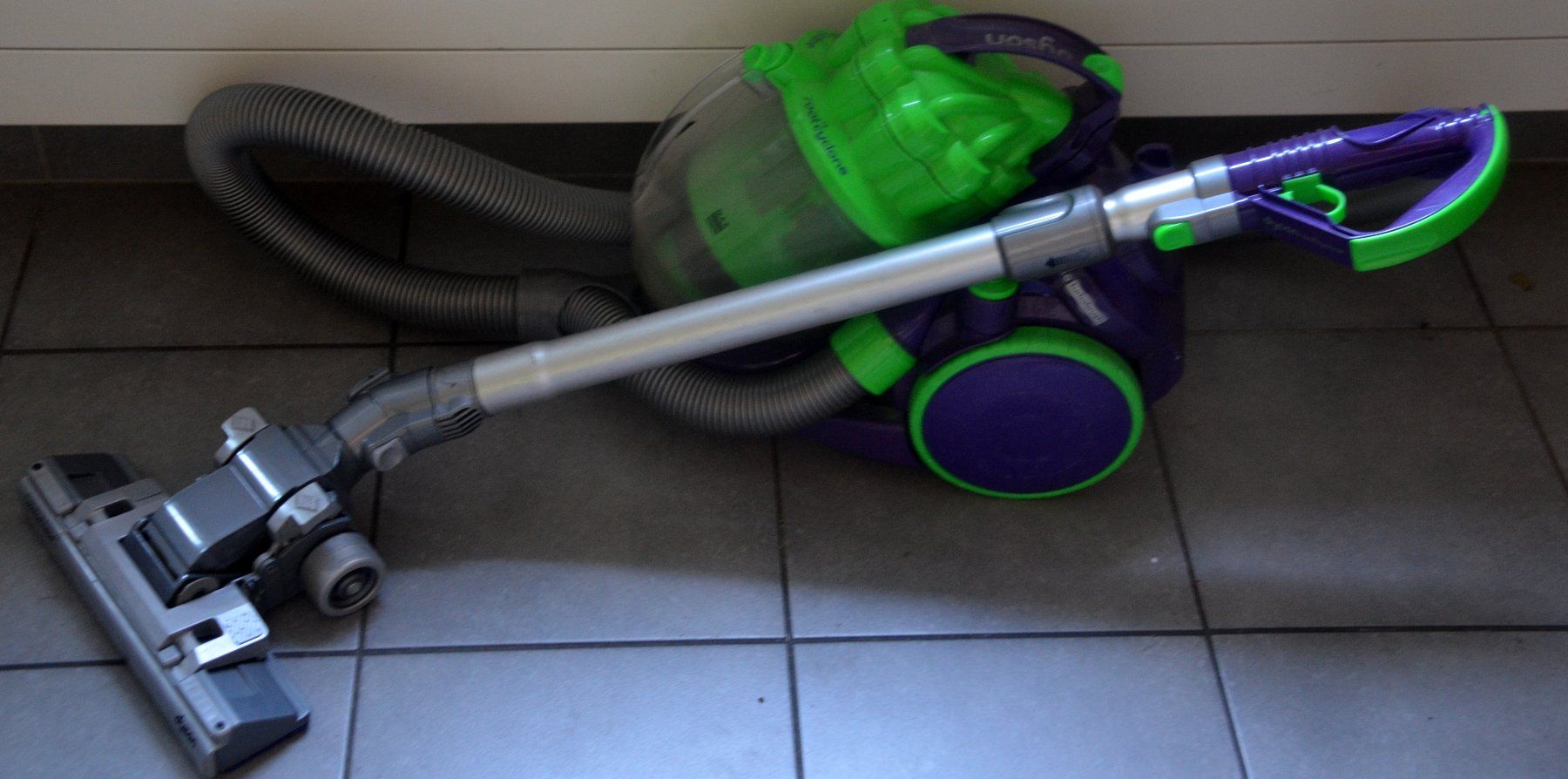 Dyson Aspirapolveri & Accessori: Dyson DC08 Staubsauger / aspirateur – Usato da Collonges venduto da arashee 3