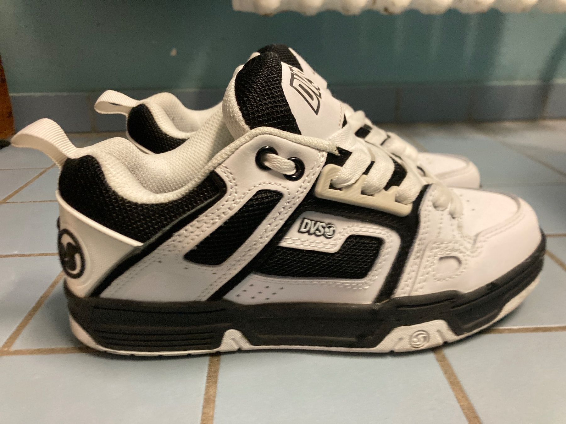 Chaussures hommes: DVS Skater Schuhe Grösse 37 – Neuf (Voir description) à Zürich par Frangipan23